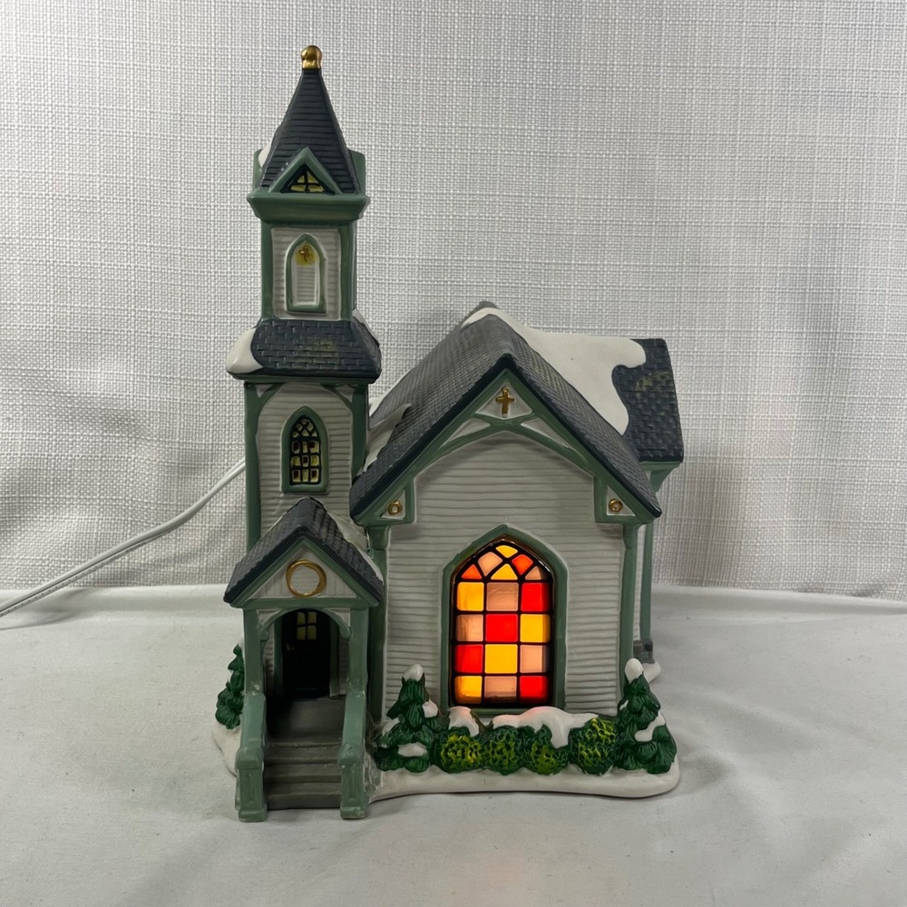 Town Series Cedar Valley Chapel Lighted Church Porcelain Stained Glass Window